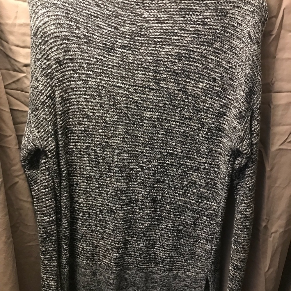 Sweater - Picture 4 of 4